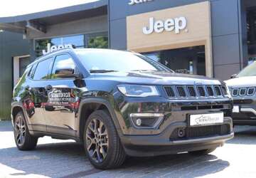 Jeep Compass 31.485 km 24.490 &euro; Potsdam 14482