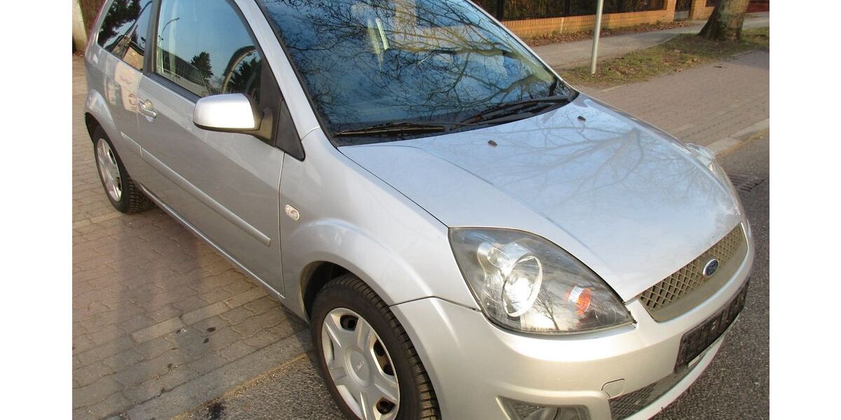 Ford Fiesta 129.000 km 1.650 &euro; Berlin 12357