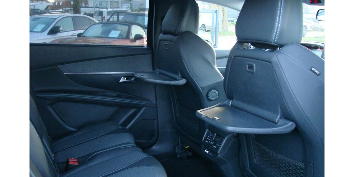 Peugeot 5008 1.2 PureTech 130, 7-Sitzer 2WD LED 360° 54.980 km 24.980 &euro; Falkensee 14612