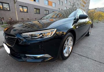 Opel Insignia 181.000 km 10.500 &euro; Berlin 10315