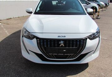 Peugeot 208 52.952 km 14.850 &euro; Berlin 13156