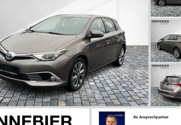Toyota Auris 69.538 km 16.890 &euro; Berlin 10365