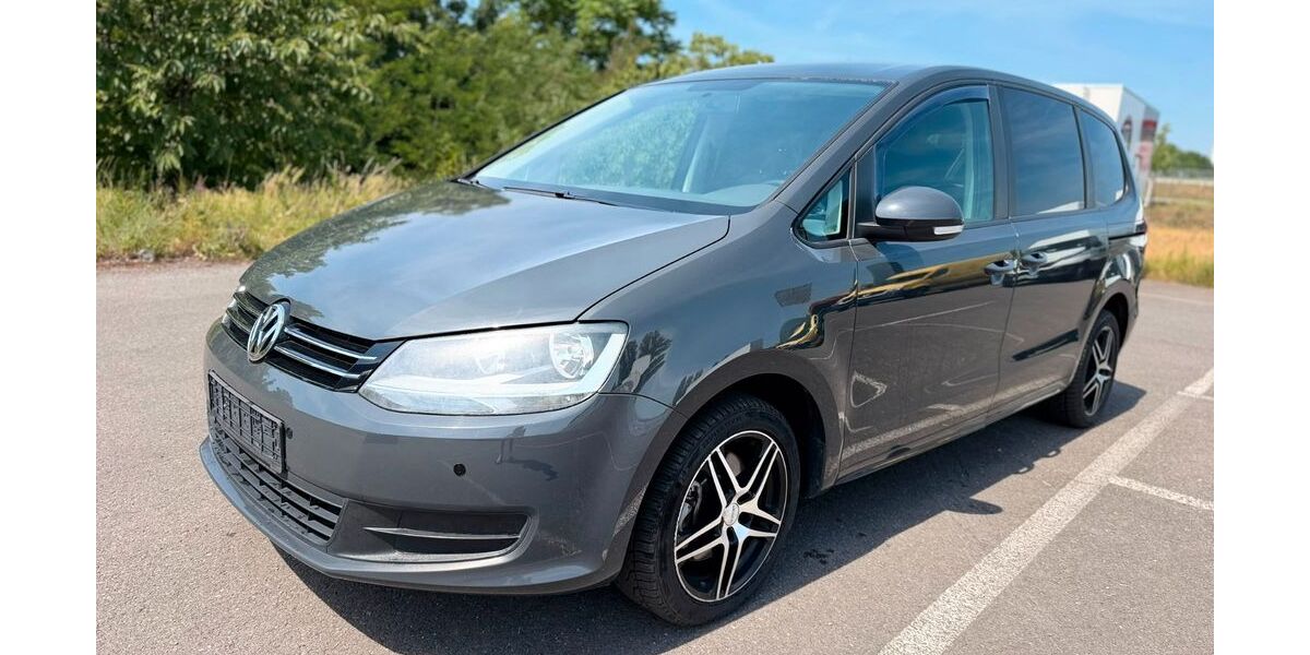 VW Sharan 136.000 km 8.999 &euro; Berlin 12057
