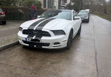 Ford Mustang 180.000 km 12.999 &euro; Berlin 13353