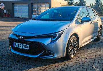 Toyota Corolla 28.500 km 22.990 &euro; Berlin 14193