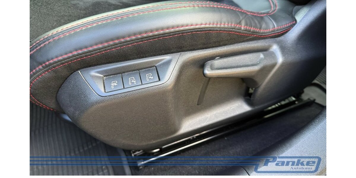 Peugeot 308 GT 180*Pano*TotW*LED*RFK*Denon*SHZ*NAV* 112.235 km 11.990 &euro; Berlin 13187