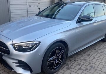 Mercedes-Benz E 300 102.700 km 25.900 &euro; Berlin 12043