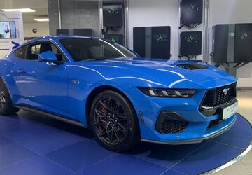 Ford Mustang 12.000 km 54.900 &euro; Bernau 16321