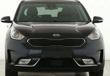 Kia Niro 185.000 km 12.200 &euro; Berlin 10787