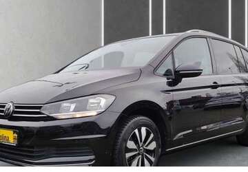 VW Touran 23.075 km 31.878 &euro; Berlin 13581