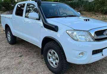 Toyota Hilux 156.000 km 17.550 &euro; Berlin 10557