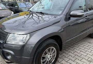 Suzuki Grand Vitara 110.000 km 9.650 &euro; Berlin 13407
