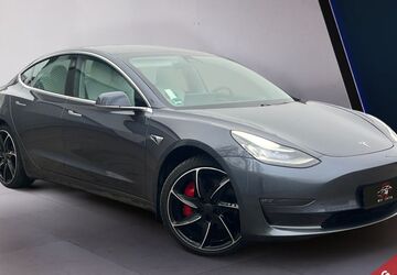 Tesla Model 3 66.800 km 23.999 &euro; Berlin 12439