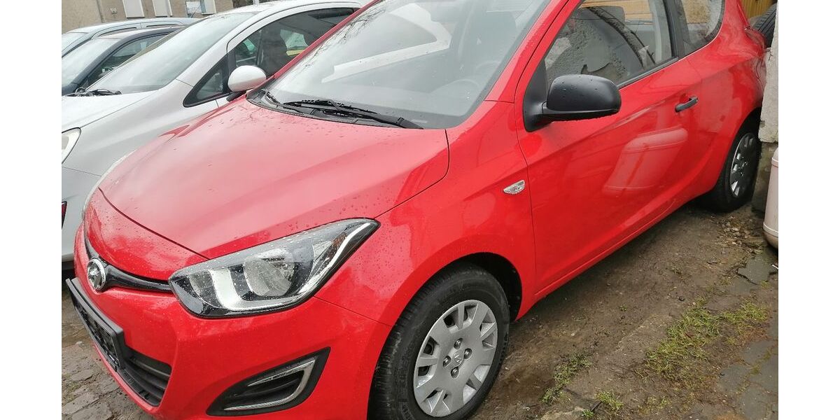 Hyundai i20 41.000 km 5.850 &euro; Schönefeld OT-Waltersdorf 12529