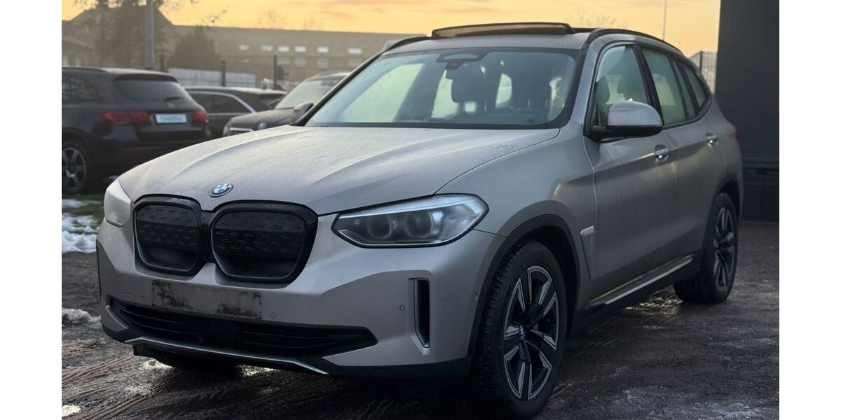 BMW iX3 100.000 km 28.490 &euro; Ludwigsfelde 14974