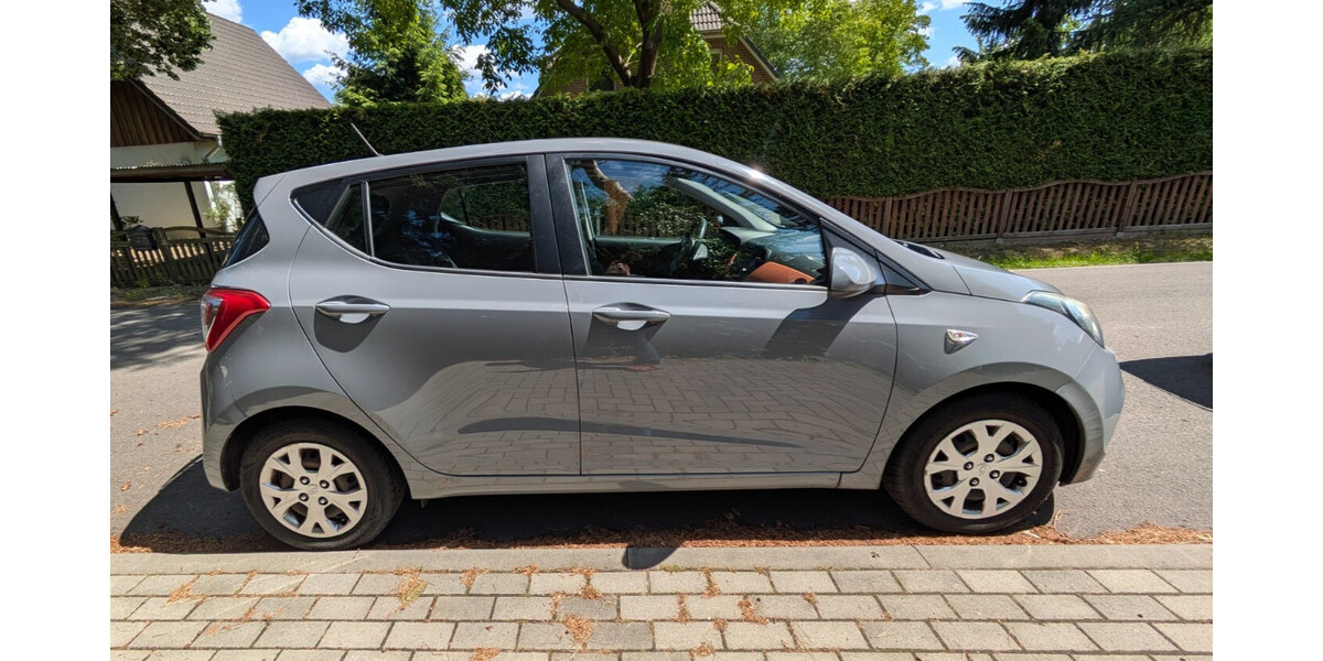 Hyundai i10 94.000 km 5.300 &euro; Falkensee 14612