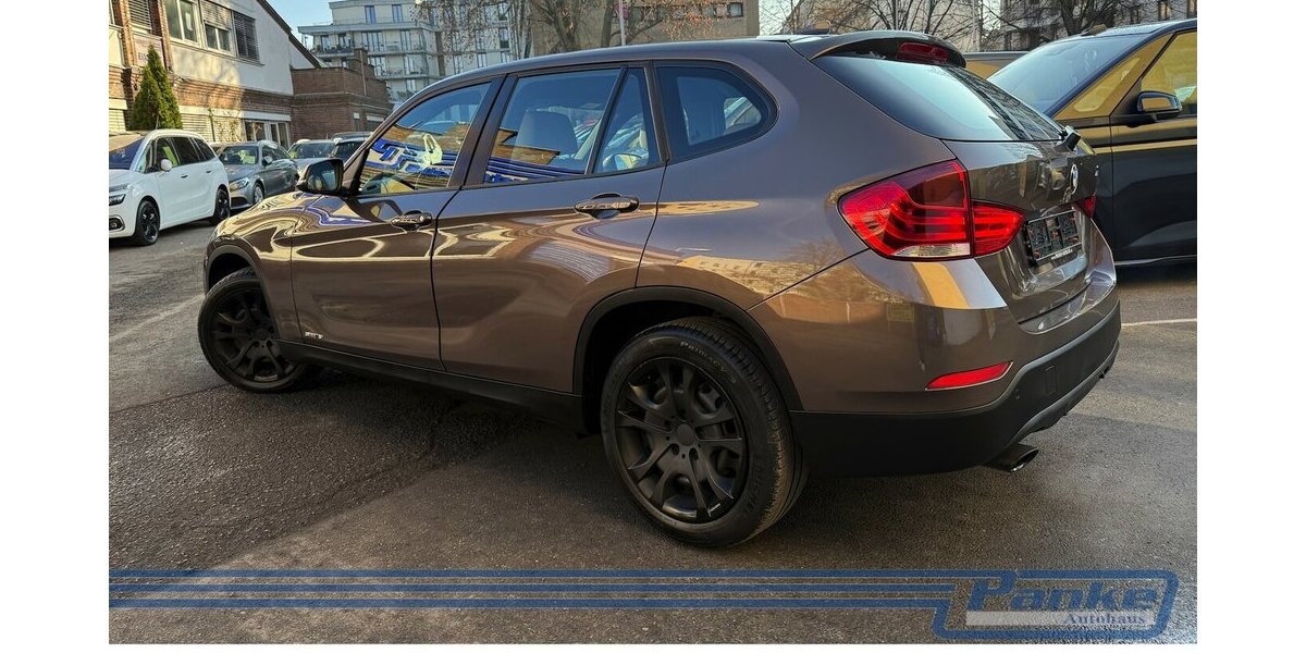 BMW X1 18 i sDrive Aut.*NAV*SHZ*Leder*USB*AC* 100.000 km 10.490 &euro; Berlin 13187