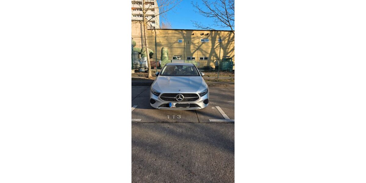 Mercedes-Benz A 180 10.000 km 28.699 &euro; Berlin 10365