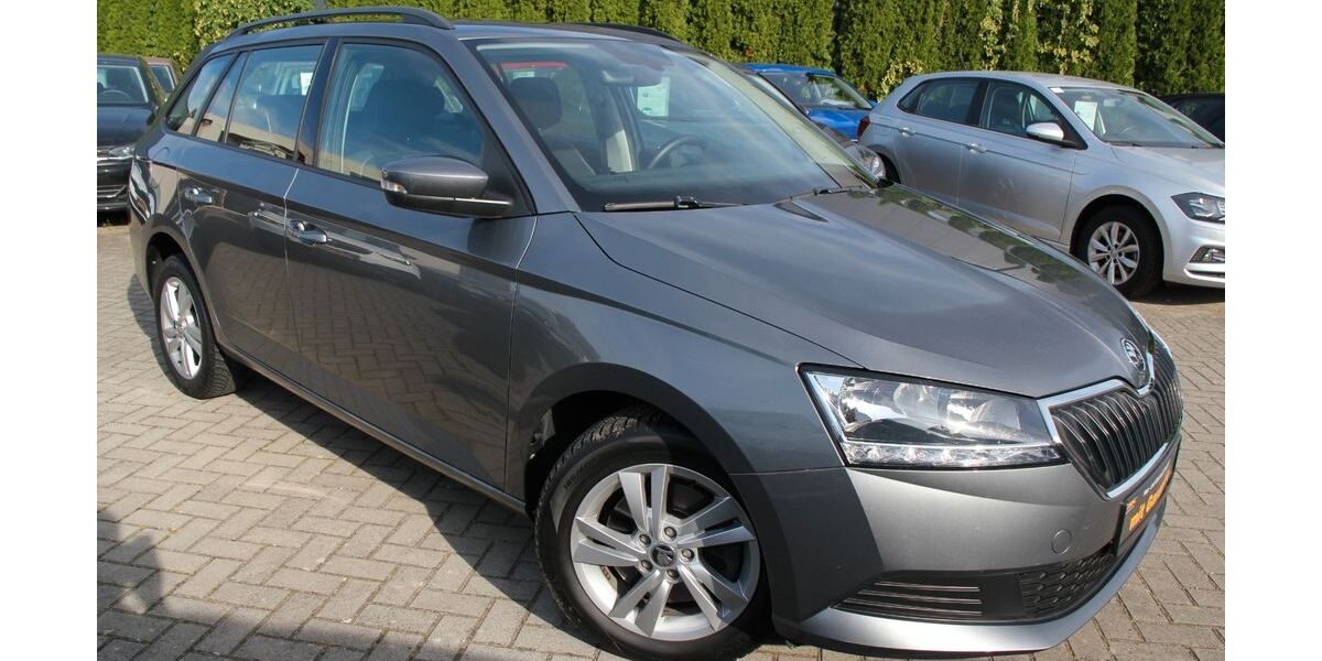 Skoda Fabia 58.731 km 15.990 &euro; Falkensee 14612