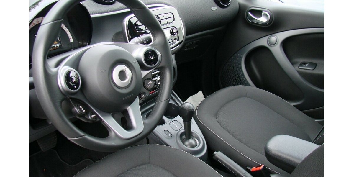 Smart ForFour Passion Pano Tempomat SHZ LED 35.997 km 11.980 &euro; Falkensee 14612