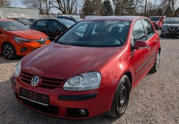 VW Golf 123.000 km 3.590 &euro; Berlin 13158
