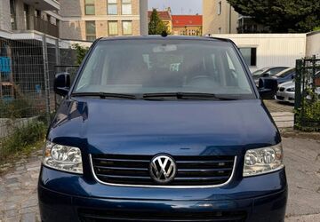 VW T5 Transporter 328.000 km 7.900 &euro; Berlin 13187