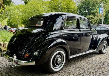 Mercedes-Benz 220 17.072 km 38.900 &euro; Berlin 12109