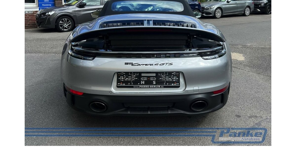 Porsche 911 Carrera 4 GTS Cabriolet*Night*Chromo*Sthzg* 1.750 km 172.890 &euro; Berlin 13187