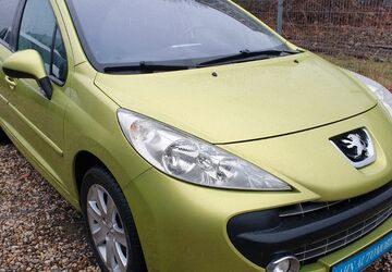 Peugeot 207 147.911 km 3.399 &euro; Berlin 12055