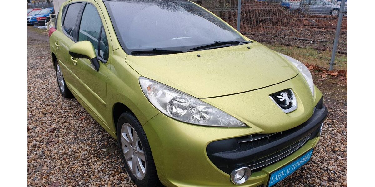 Peugeot 207 147.911 km 3.399 &euro; Berlin 12055