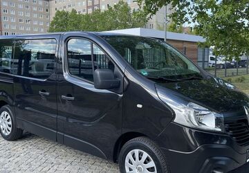 Renault Trafic 268.000 km 9.990 &euro; Berlin 12681