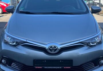 Toyota Auris 27.280 km 11.990 &euro; Wildau 15745