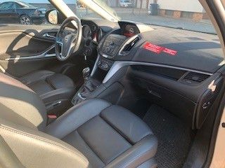 Opel Zafira Tourer 240.000 km 4.900 &euro; Berlin 10827