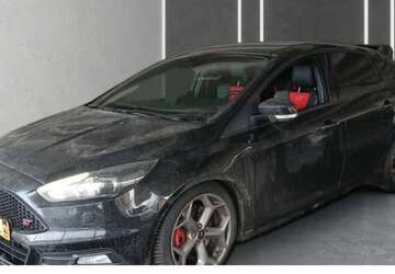 Ford Focus 103.391 km 15.444 &euro; Berlin 13581