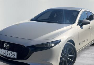 Mazda 3 1.111 km 36.540 &euro; Berlin 12247