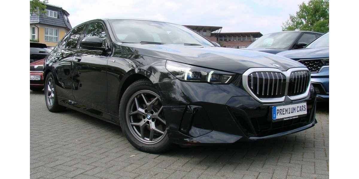 BMW 520 M-Sport Shadow Line ACC H&K SHZ AHK 360º 22.012 km 44.980 &euro; Falkensee 14612