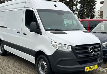 Mercedes-Benz Sprinter 217.748 km 34.450 &euro; Berlin-Rudow 12357