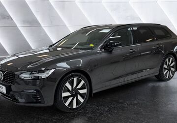 Volvo V90 17.490 km 43.990 &euro; Berlin 12683