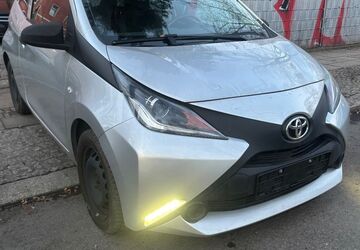 Toyota Aygo (X) 165.000 km 2.850 &euro; Berlin 12055