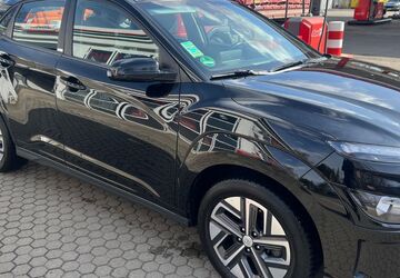 Hyundai KONA Elektro 64.250 km 17.999 &euro; Berlin 10437