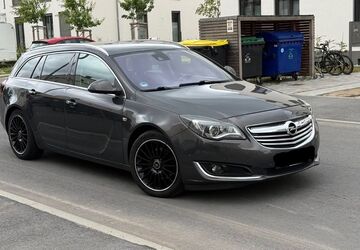 Opel Insignia 242.200 km 4.300 &euro; Berlin 13403