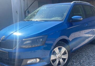 Skoda Fabia 177.000 km 5.550 &euro; Berlin 10245