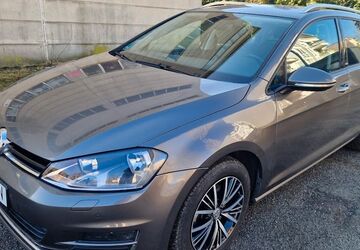 VW Golf 43.890 km 11.900 &euro; Berlin 13585