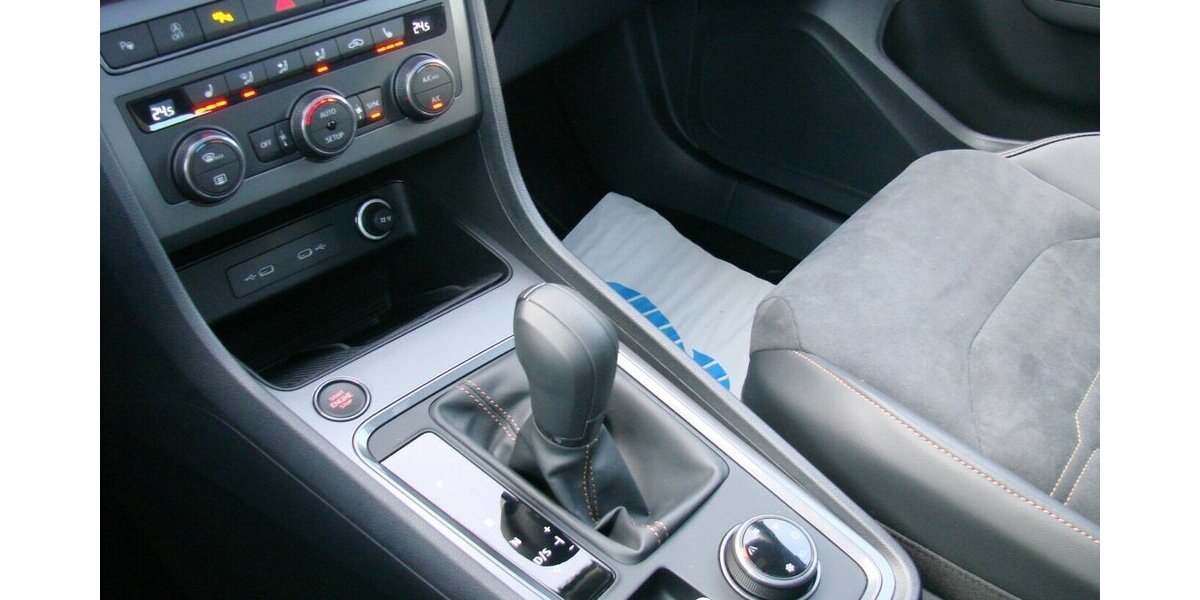 Cupra Ateca 2,0TSi VZ 4Drive ACC Pano AHK LED 9.390 km 36.980 &euro; Falkensee 14612