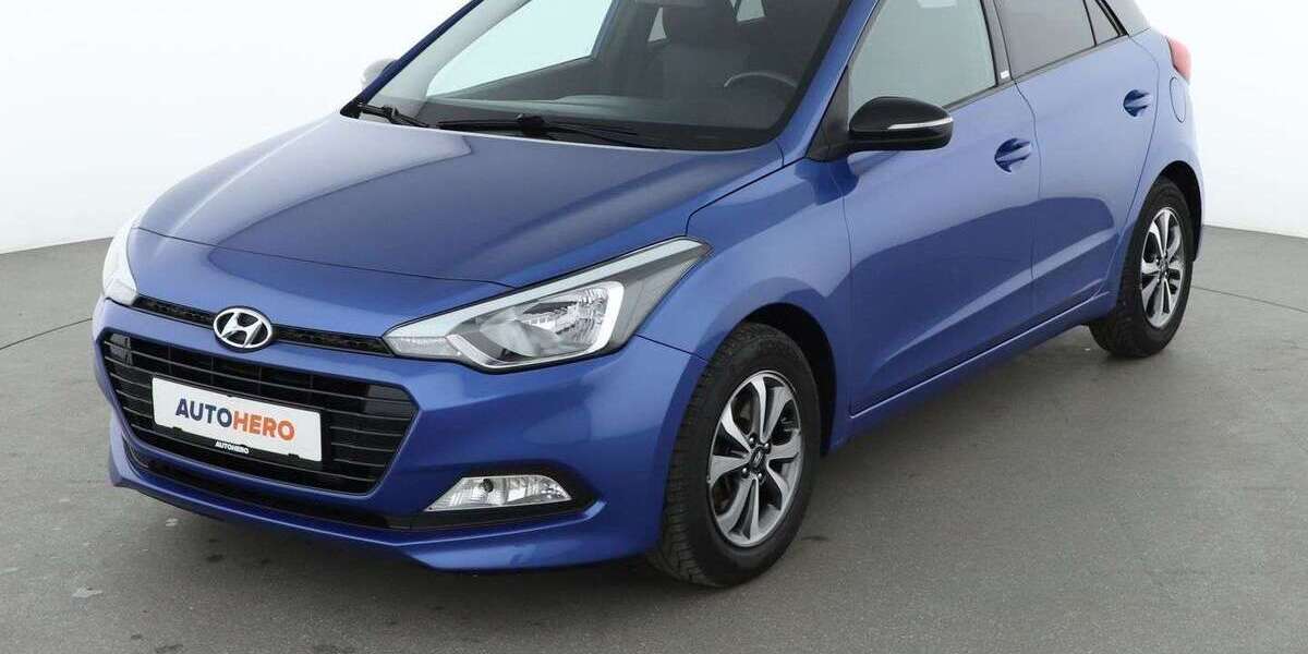 Hyundai i20 98.507 km 9.020 &euro; Berlin 14059