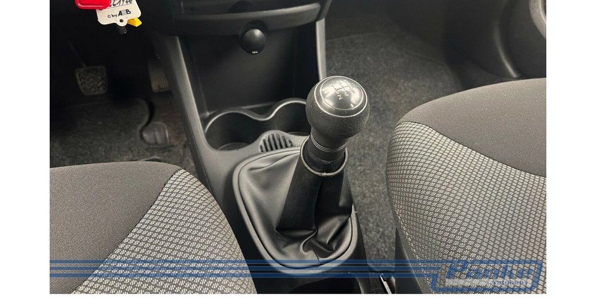 Toyota Aygo Cool Go 5trg*NAV*BT*Klima*LED*USB*Allwetter 119.619 km 5.590 &euro; Berlin 13187