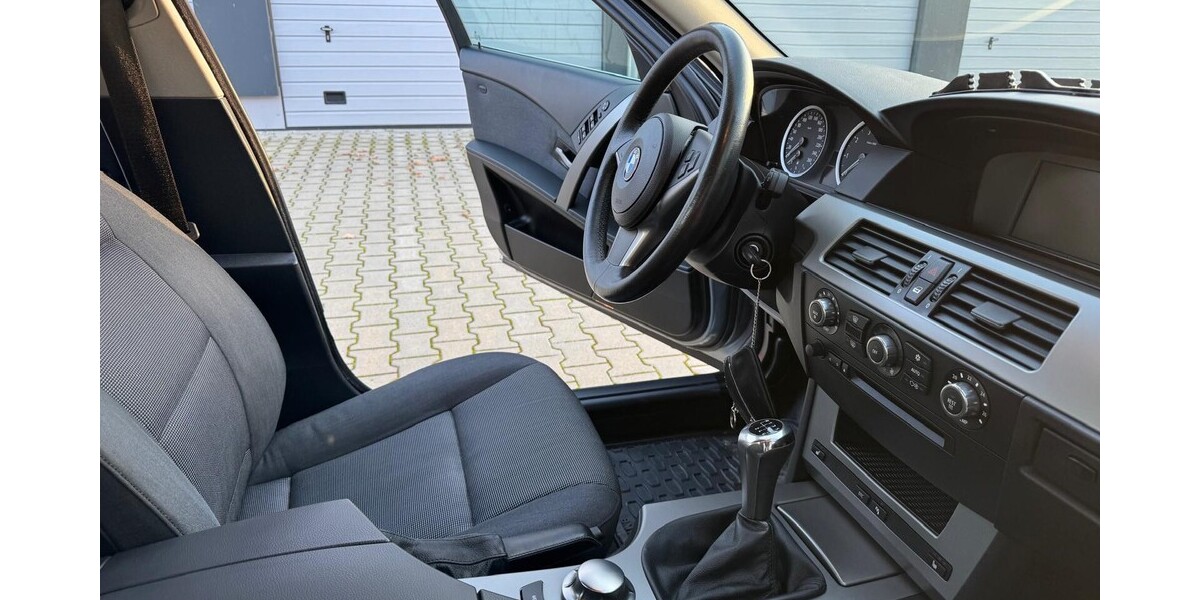 BMW 523 70.000 km 11.490 &euro; Berlin 10178