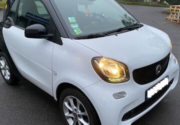 Smart ForTwo 81.147 km 10.490 &euro; Berlin 14167