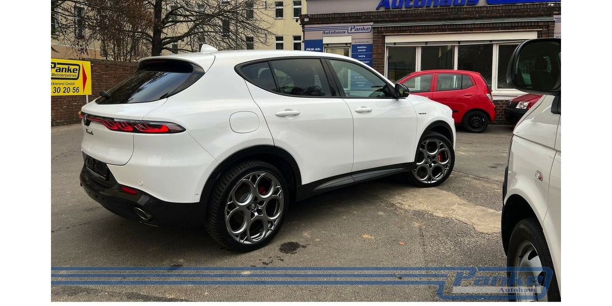 Alfa Romeo Tonale Veloce 1.3 VGT Plug-In-Hybrid Q4*H/K*360° 26.438 km 27.990 &euro; Berlin 13187