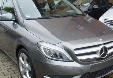 Mercedes-Benz B 200 42.191 km 15.990 &euro; Berlin-Schöneberg 12101